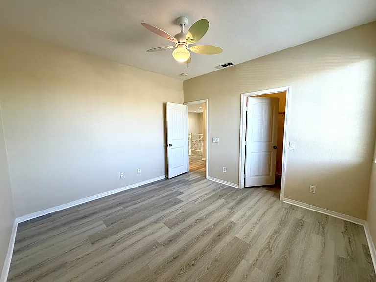 40220 Emily Pl — Photo 49