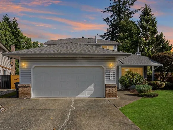6982 128a St, Surrey, BC V3W 0P1