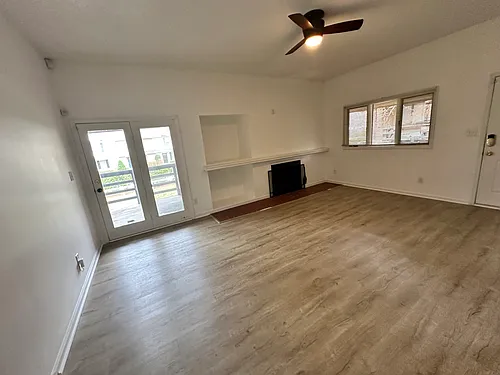 1831 J Julian Ln Photo 1