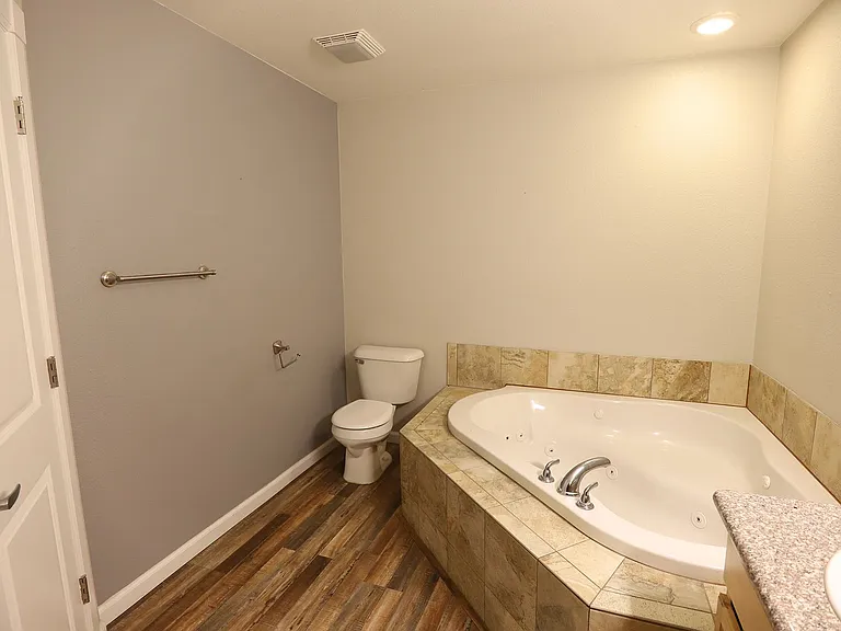 810 Pinyon Pl — Photo 17