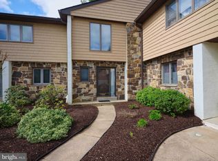 6 Eagleview Dr, Newtown Square, PA 19073