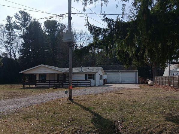 2905 W Burt Rd, Montrose, MI 48457
