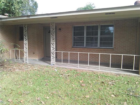 4th image of 200 Woodlawn Dr #1