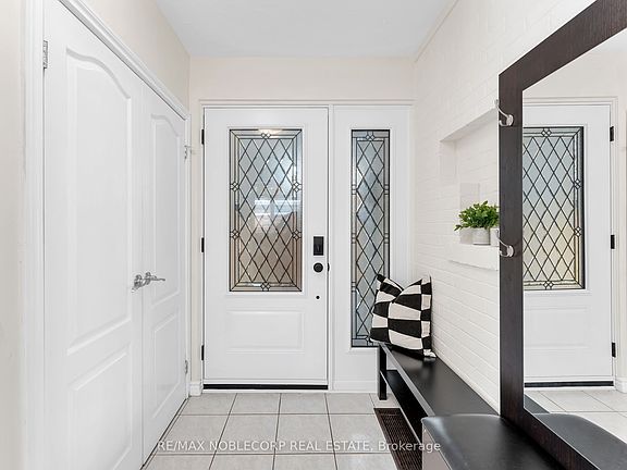 5th image of 4230 Bloor St W