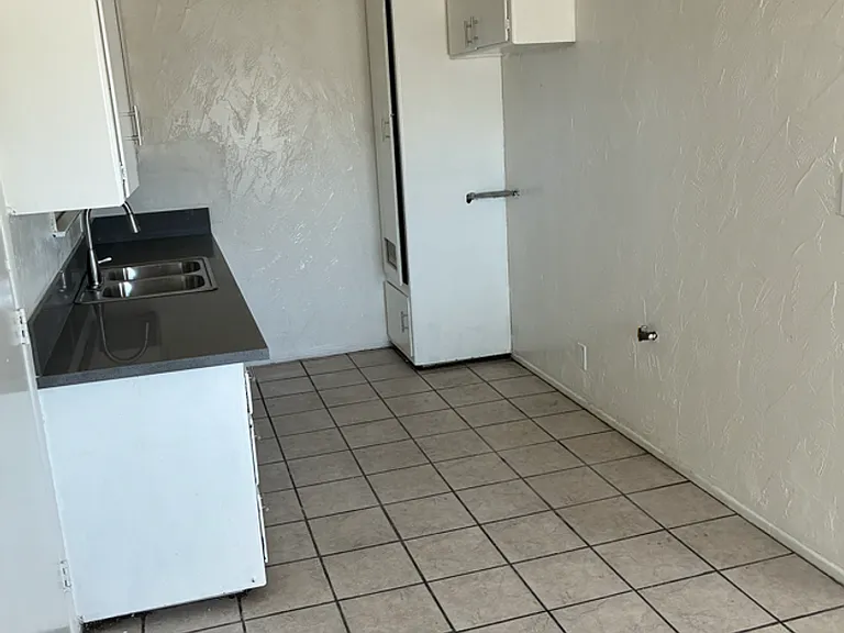 2111 W Florence Ave — Photo 3