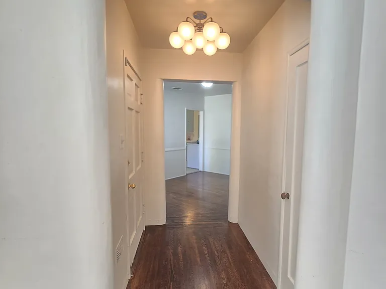3901 Downey Way — Photo 9