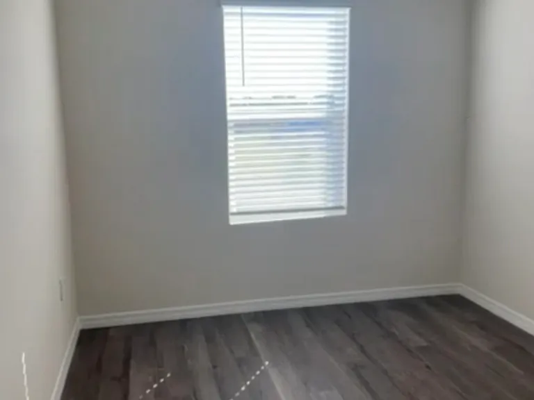 1257 Balsam Dr — Photo 8