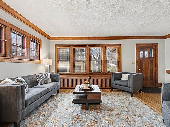 3rd image of 1550 Hague Ave APT 1