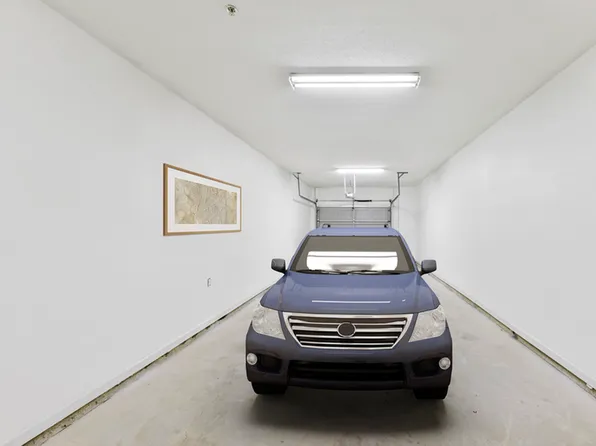 Halston South Point Apartment Homes