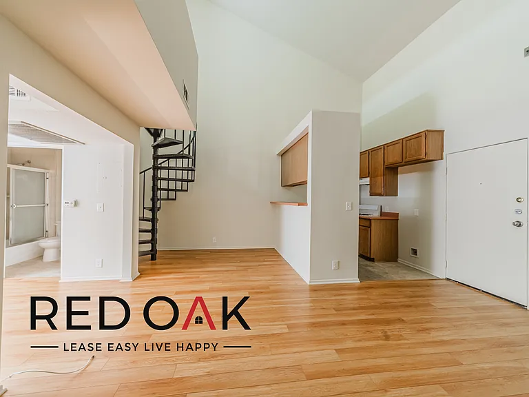 Toluca Lofts — Photo 14