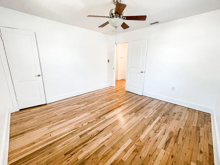 2918 W San Carlos St — Photo 7