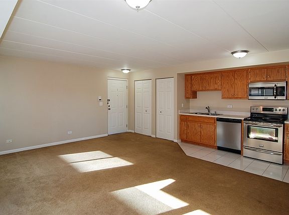 4th image of 7335 Oakwood Ave APT 2D