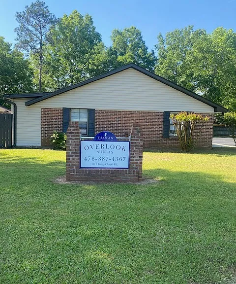 1814 Kings Chapel Rd — Photo 1