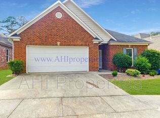 4980 Paradise Lake Cir, Birmingham, AL 35244