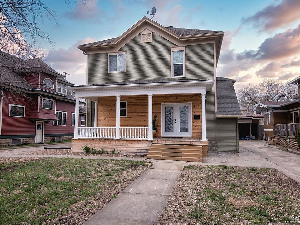 1st image of 454 S 8th St