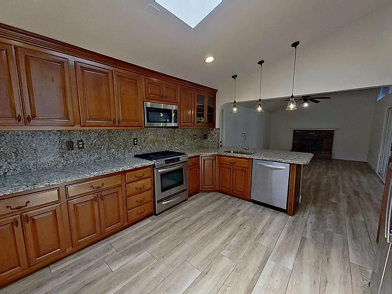 9092 Brabham Dr — Photo 4