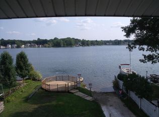 6 N Crooked Lake Dr, Kalamazoo, MI