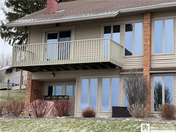 1 Cayuga Dr, Dewittville, NY 14728