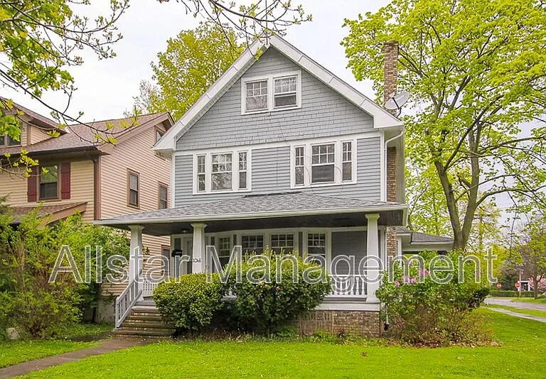 3065 E Derbyshire Rd — Photo 3