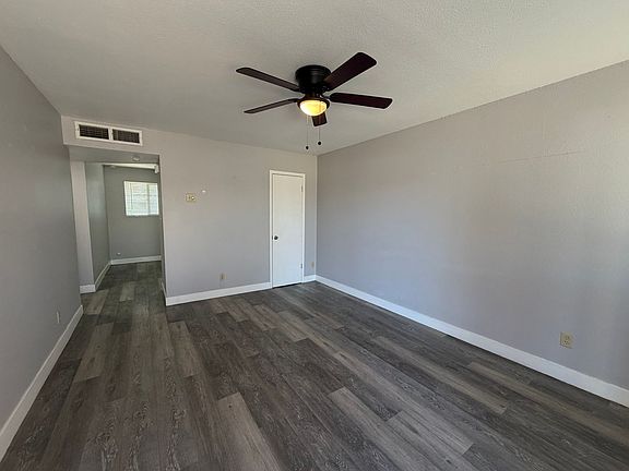 3rd image of 1833 E Harvard St #3