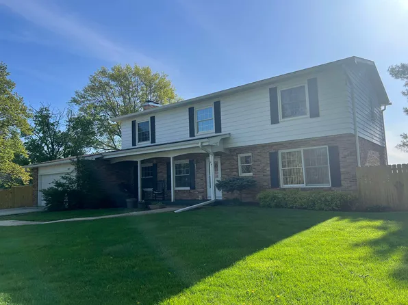 104 S East St, Mount Carroll, IL 61053