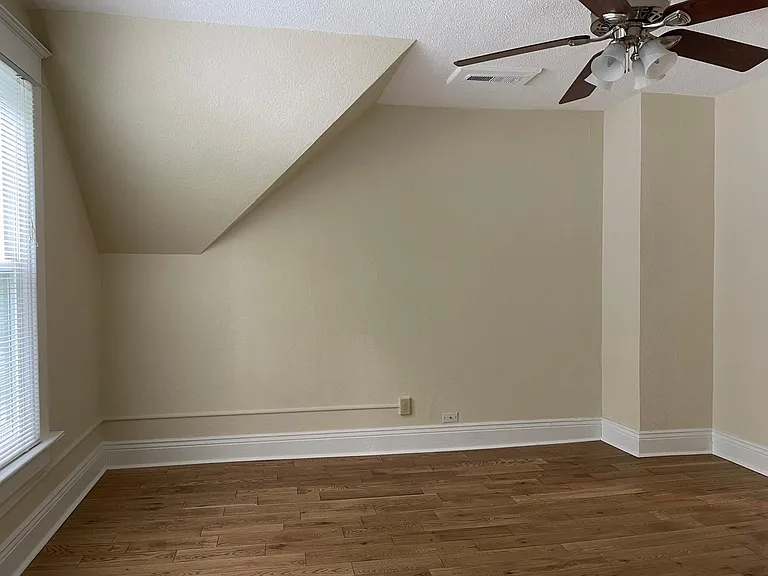 218 Coventry Pl #C — Photo 14