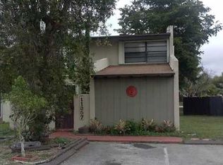 11357 SW 68th Ter, Miami, FL 33173