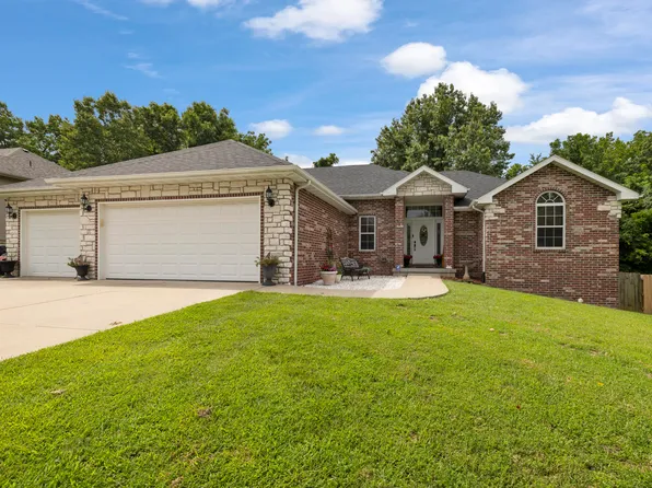 220 Brook Hills Drive, Marshfield, MO 65706