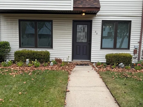 39 Raily Court image 2 of 10