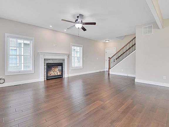 3rd image of 1504 Halo Dr #1504