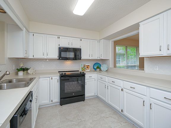 4th image of 13666 W M Davis Pkwy
