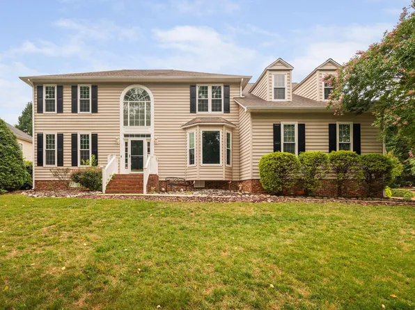 111 Gingergate Dr, Cary, NC 27519