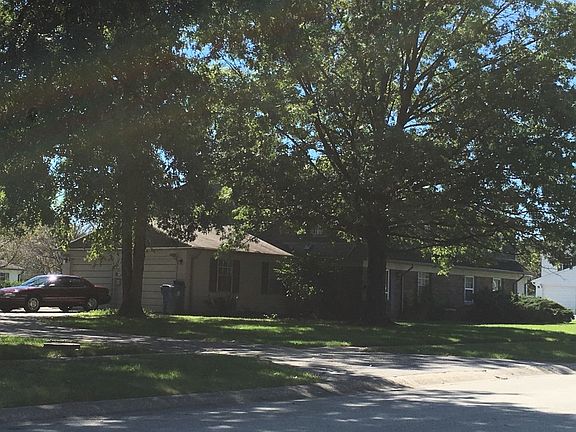 2nd image of 4405 W 47th St