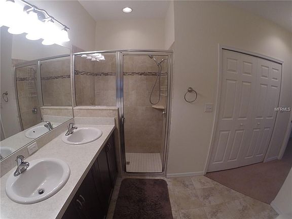 4th image of 1020 Creek Park Dr