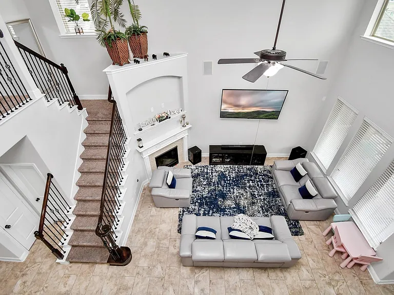 24723 Heirloom Ln — Photo 11