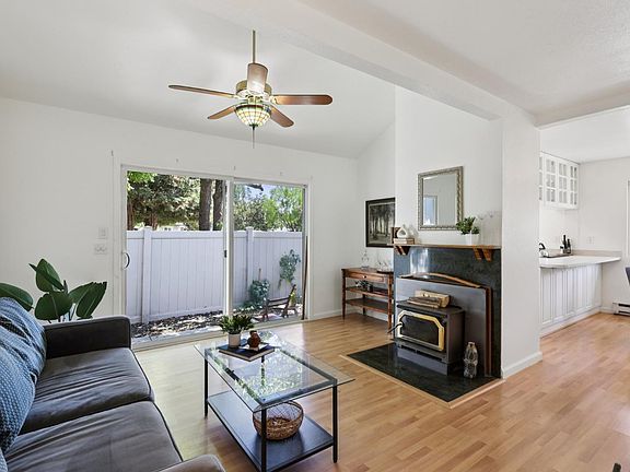 3rd image of 1068 Civic Center Drive