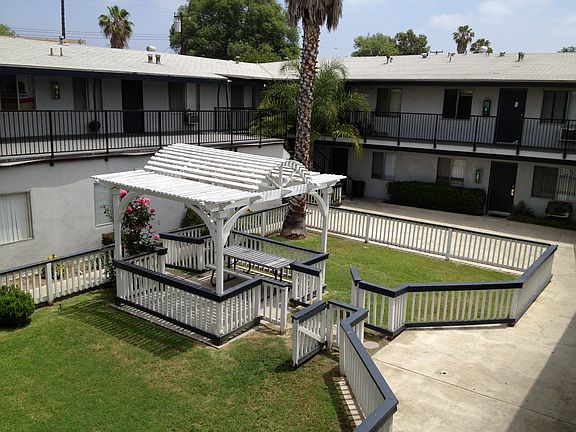 3rd image of 1210 W Stoneridge Ct APT 13