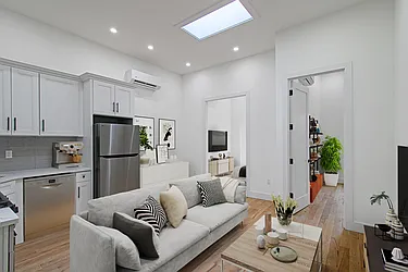 27 Cornelia Street, #3