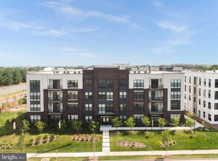 43820 Trackside Ter UNIT 404, Ashburn, VA 20147