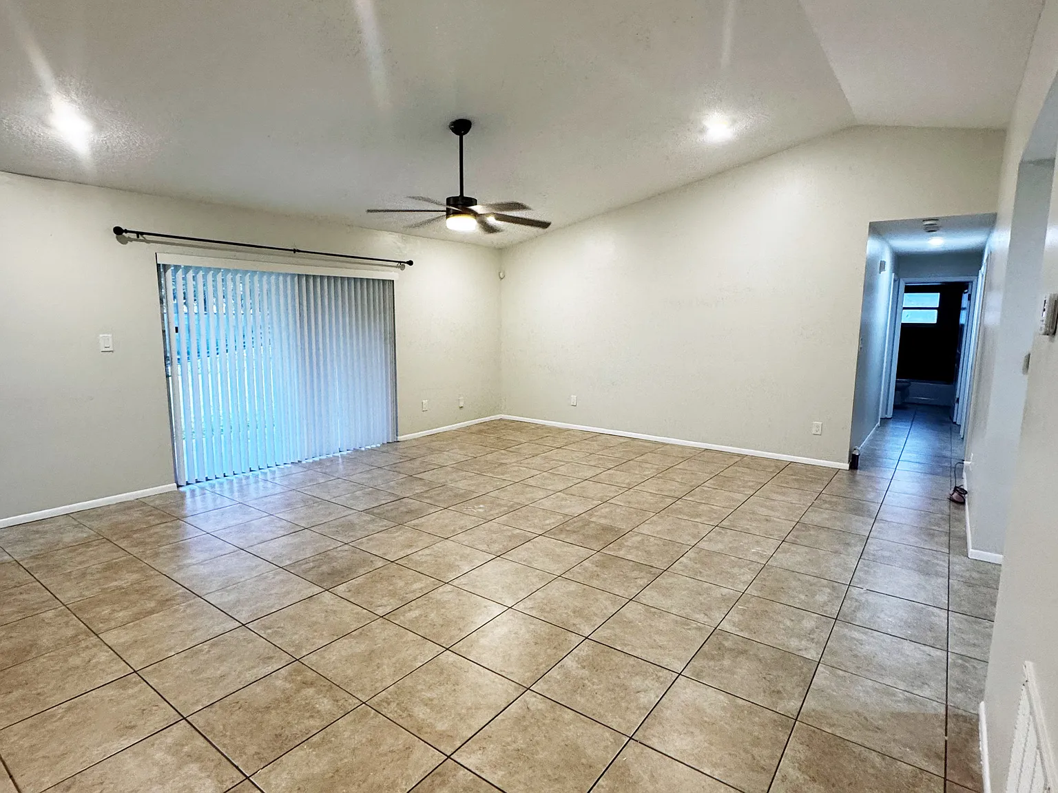 3 bed, 1516 sqft, $2,200 — Photo 4