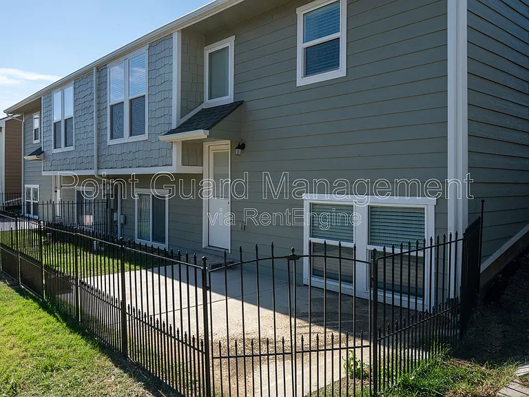 331 N 127th St E #305 — Photo 49