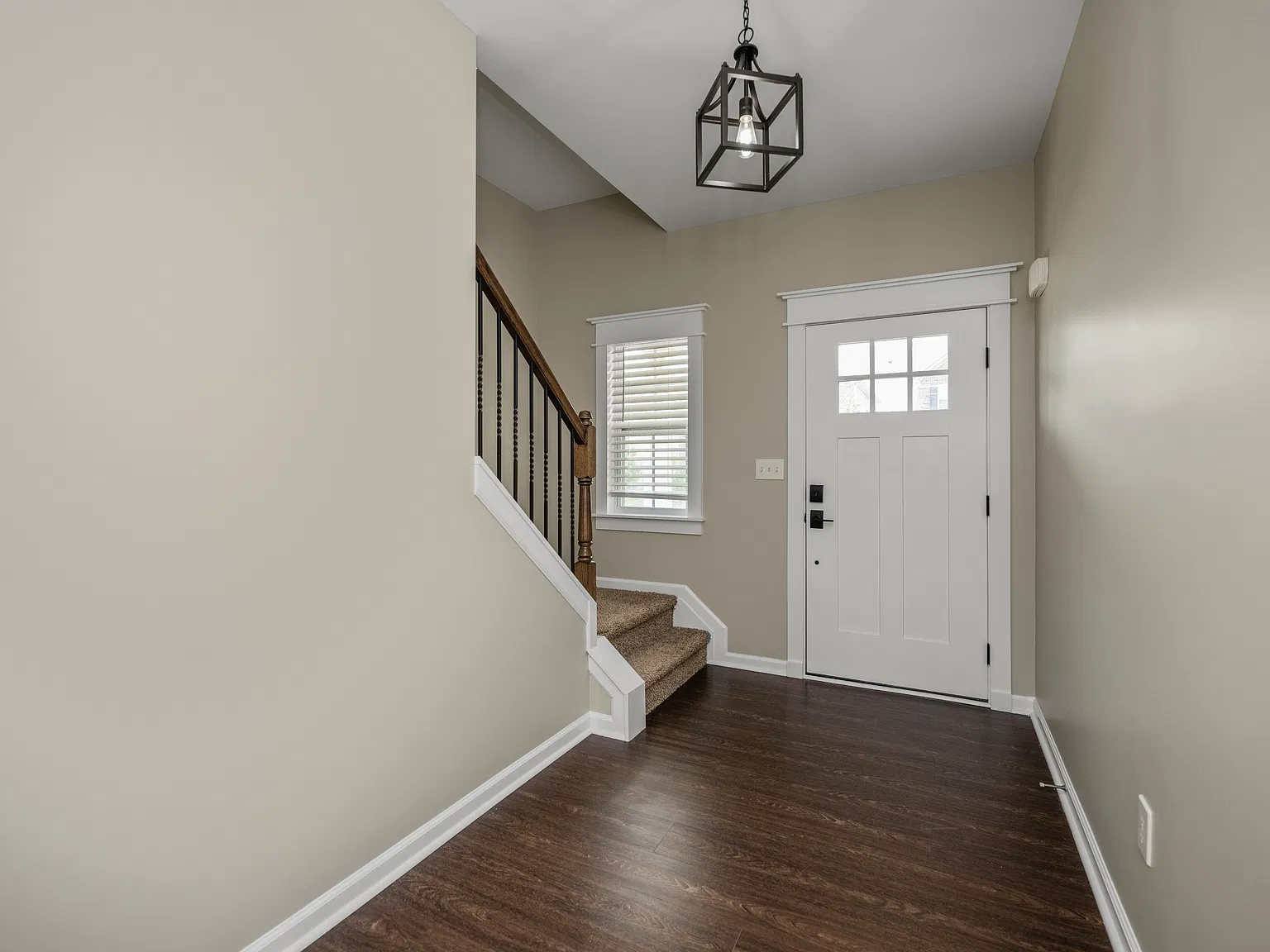 3 bed, 2086 sqft, $2,450 — Photo 4
