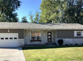 710 Meadows St, Altamont, IL 62411