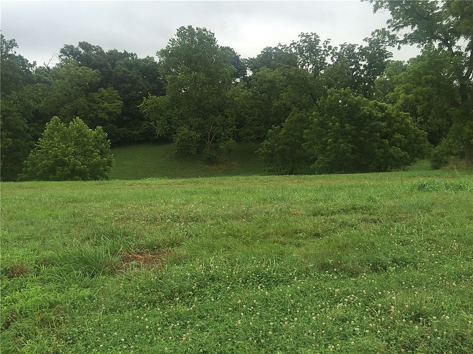 2nd image of 4103 Rolling Meadows Dr