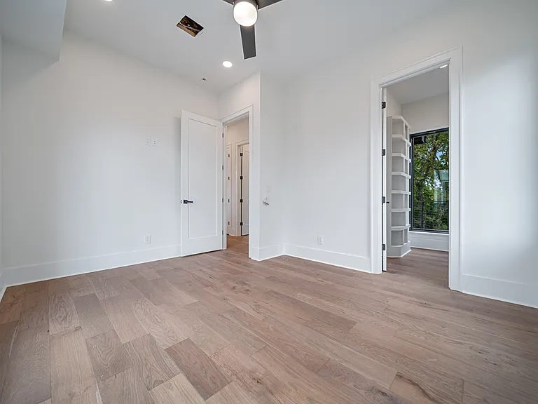 6011 Hill Cir — Photo 30