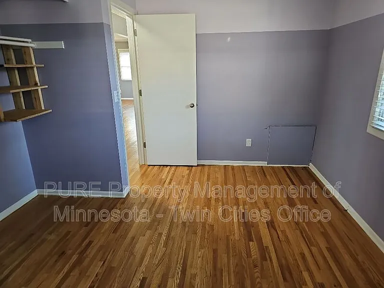 1617 Flag Ave N — Photo 8