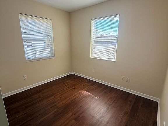 2nd image of 1526 Wakefield Cir