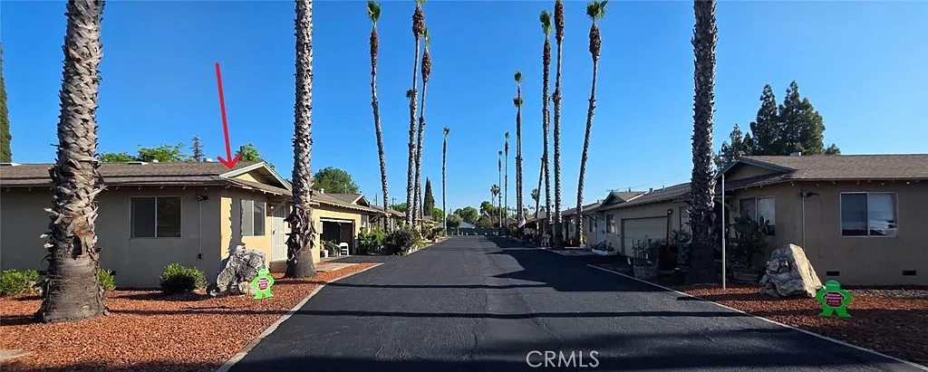 2 bed, 751 sqft, $1,600 — Photo 1