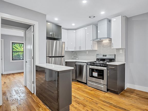 5th image of 2343 100th St