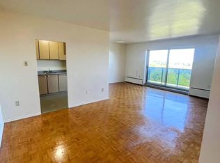 180 Mill St S #0, Brampton, ON L6Y1T8